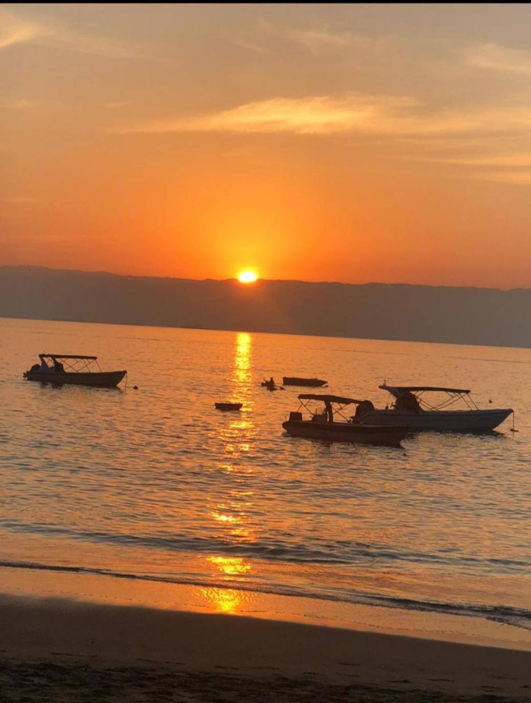 Suites Encanto Do Pai Praia de Araçatiba Eksteriør bilde